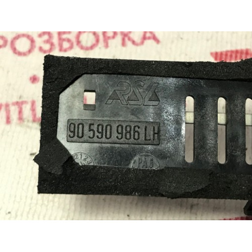 Подсветки номерного знака (ляда) левая Opel Combo 2001-2011 90590986